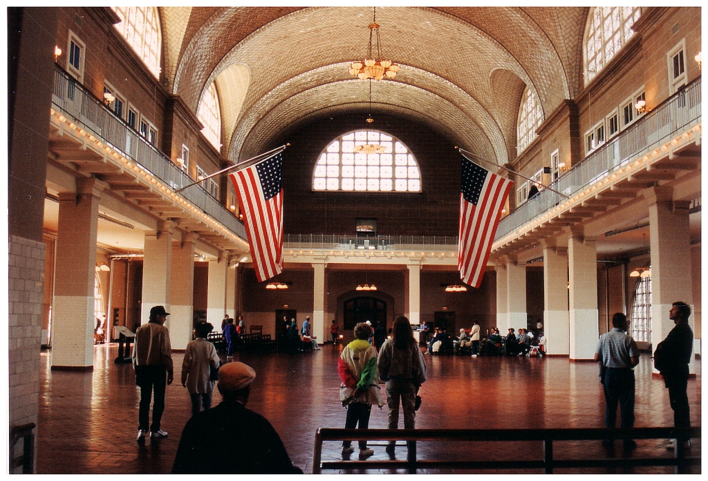 03 - Ellis Island (2).jpg